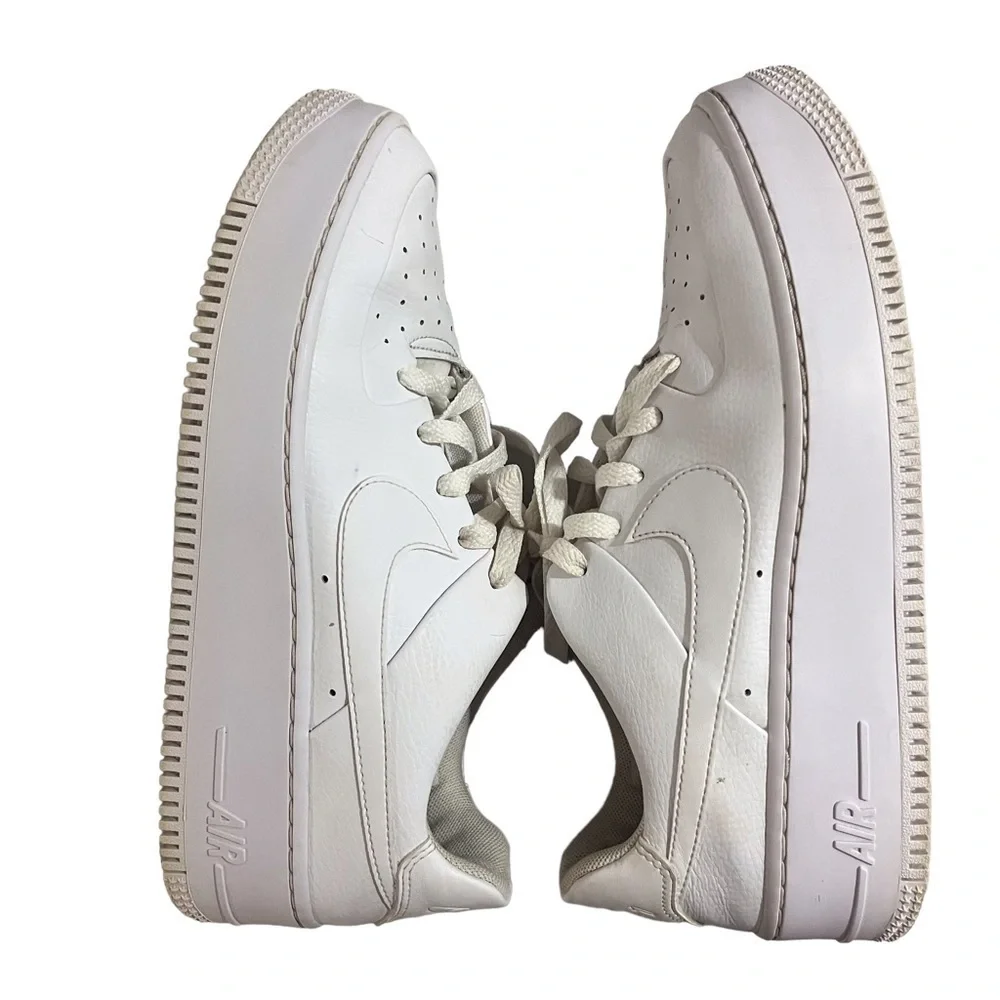 Nike Air Force 1 Sage Low Top White Size 10 Sneaker Lifestyle AR5339 - Picture 9 of 11
